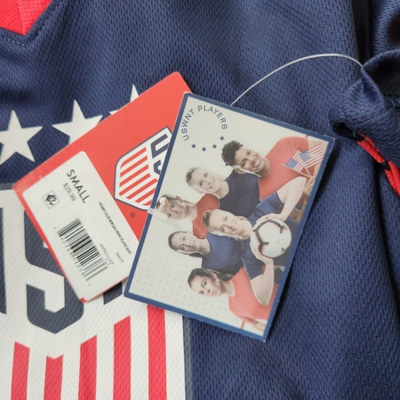 USA Soccer Navy and Red V-Neck T-Shirt #13 Alex Morgan USWNT Womens Size Small - Picture 5 of 6